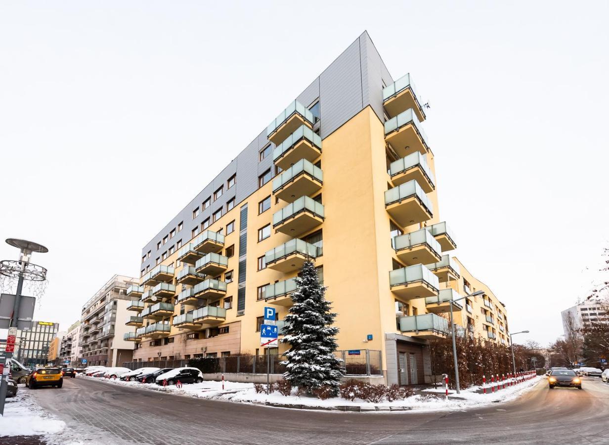 Apartment Eko Park Abdank White