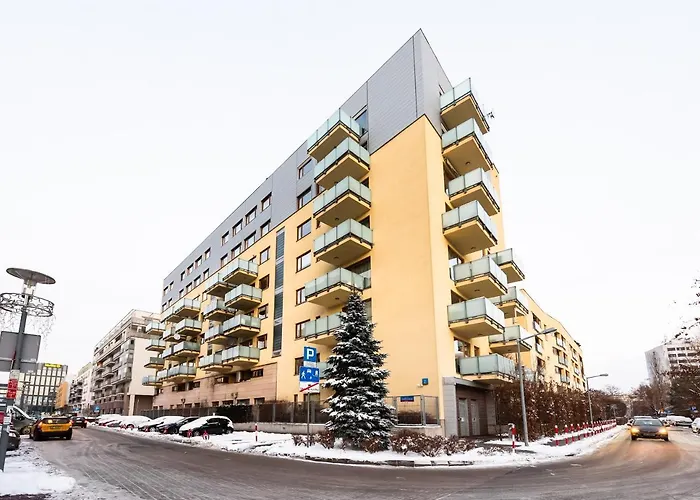 Eko Park Abdank White Apartment